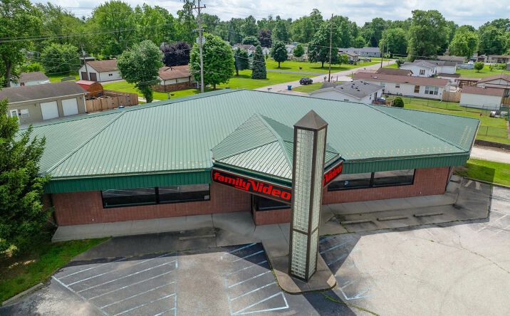 Pictures of Retail property located at 2503 Fort Harrison Rd, Terre Haute, IN 47804 for lease - image #1