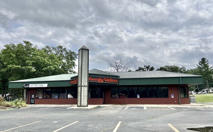 Pictures of Retail property located at 3287 W Houghton Lake Dr, Houghton Lake, MI 48629 for lease - image #1