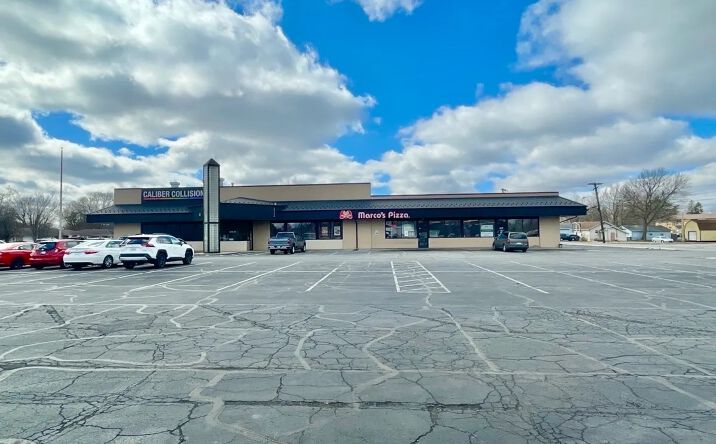 Pictures of Retail property located at 615 S Scatterfield Rd, Anderson, IN 46012 for lease - image #1