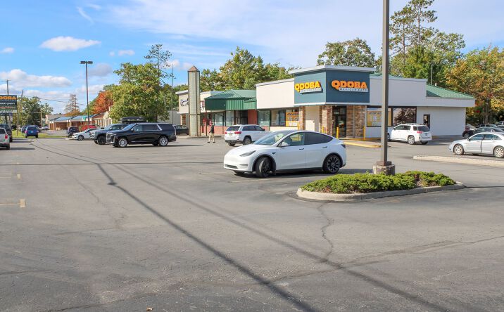 Pictures of Retail property located at 1288 W South Airport Rd, Traverse City, MI 49686 for lease - image #1