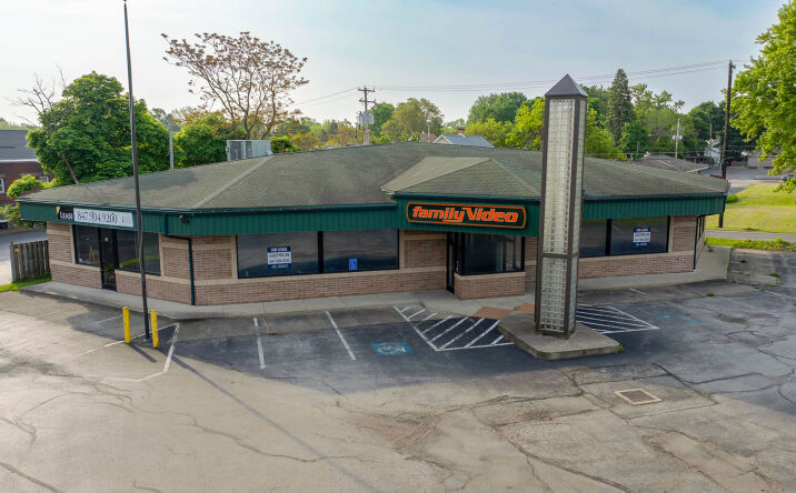 Pictures of Retail property located at 76 East Ave, Lockport, NY 14094 for lease - image #1