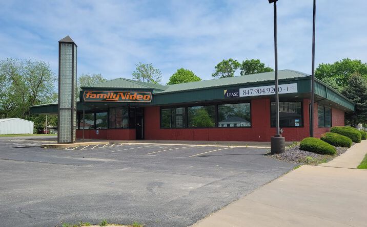 Pictures of Retail property located at 803 W. Burlington Ave, Fairfield, IA 52556 for lease - image #1