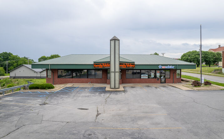 Pictures of Retail property located at 206 N Western St, Mexico, MO 65265 for lease - image #1