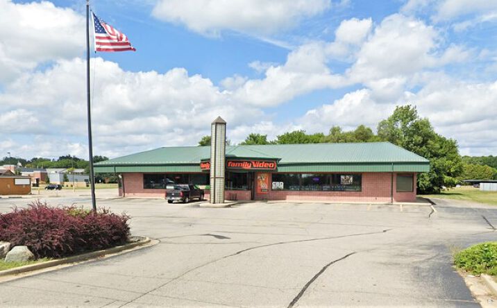 Pictures of Retail property located at 1150 W Michigan Ave, Marshall, MI 49068 for lease - image #1