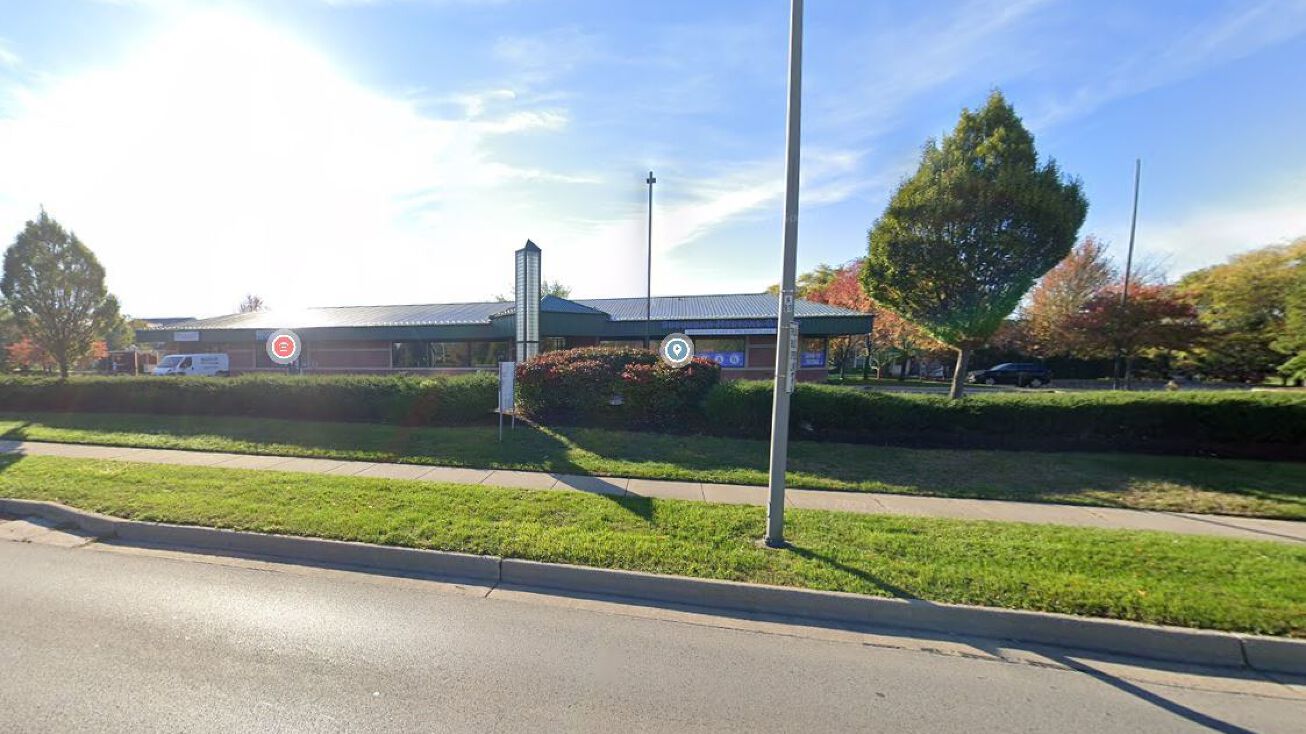 689 W Boughton Rd, Bolingbrook, IL 60440 Retail Space for Lease