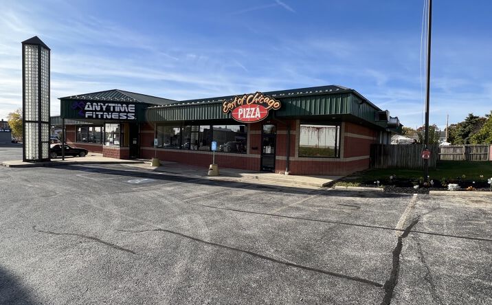 Pictures of Retail property located at 205 Defiance St, Wapakoneta, OH 45895 for lease - image #1
