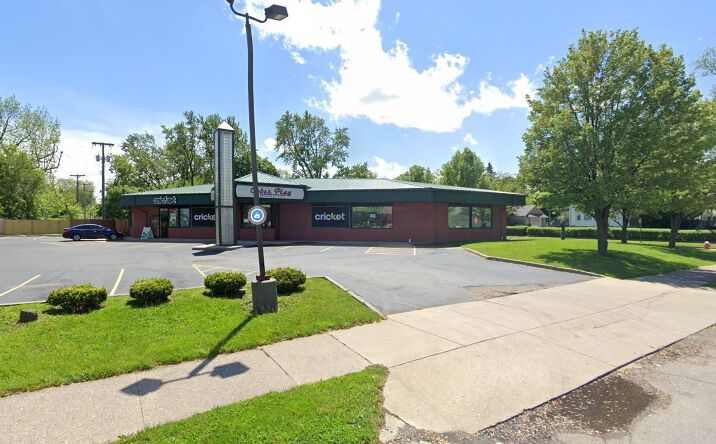 Pictures of Retail property located at 770 Woodville Rd, Northwood, OH 43605 for lease - image #1