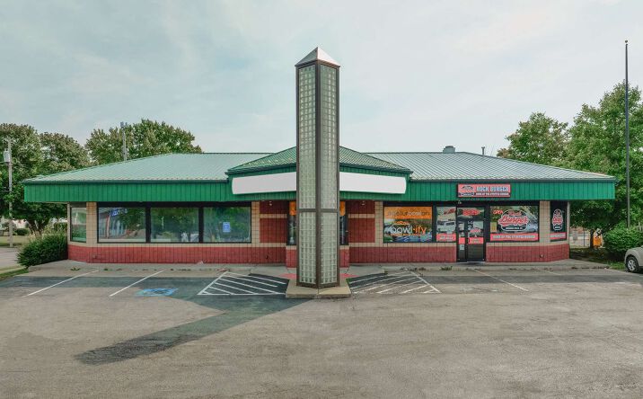 Pictures of Retail, Restaurant property located at 8529 Niagara Falls Blvd, Niagara Falls, NY 14304 for lease - image #1