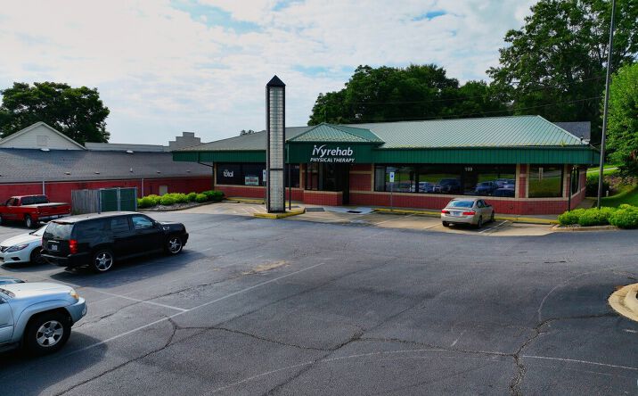 Pictures of Retail property located at 181-189 W MAIN St, Forest City, NC 28043 for lease - image #1