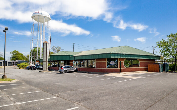 Pictures of Retail property located at 821 S. Lafayette St, Shelby, NC 28151 for lease - image #1