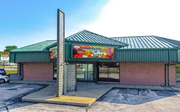 Pictures of Retail property located at 411 S. Henry St, Bay City, MI 48706 for lease - image #1