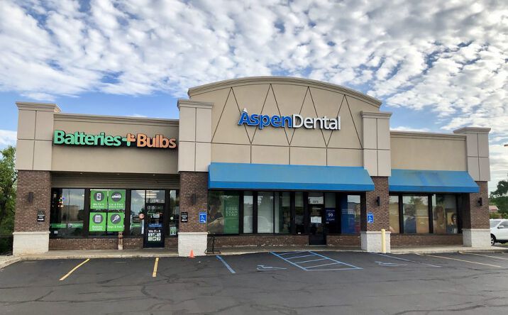 Pictures of Retail property located at 3375 W South Airport Rd, Traverse City, MI 49684 for lease - image #1