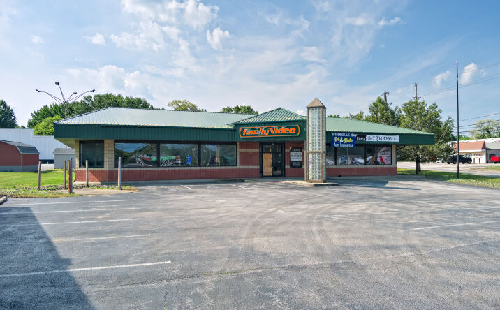 Pictures of Retail property located at 1818 W Prospect Rd, Ashtabula, OH 44004 for lease - image #1