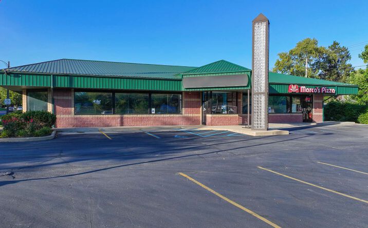 Pictures of Retail property located at 295 S Wisconsin St, Hobart, IN 46342 for lease - image #1