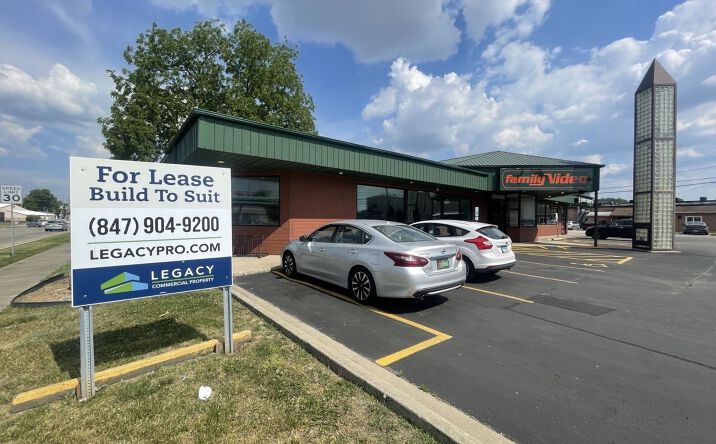 Pictures of Retail property located at 210 N Main St, Chatham, IL 62629 for lease - image #1