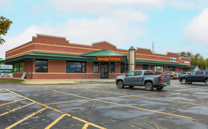 Pictures of Retail property located at 846 E Grand River Rd, Howell, MI 48843 for lease - image #1