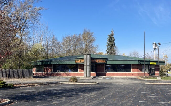 Pictures of Retail property located at 1630 Eggert Rd, Amherst, NY 14226 for lease - image #1