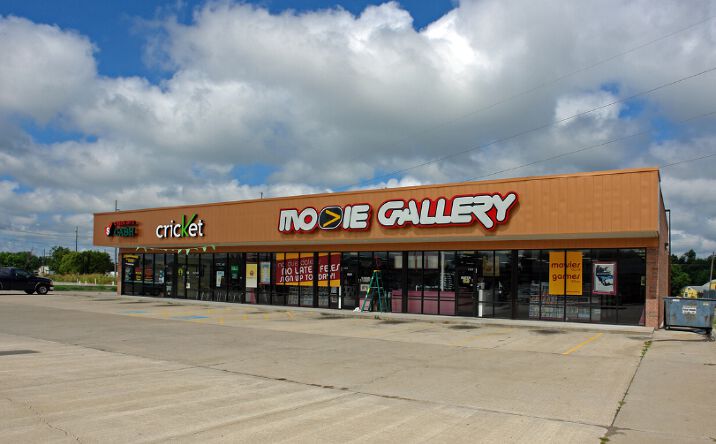 Pictures of Retail property located at 108 N Mill St, Pryor, OK 74361 for sales - image #1
