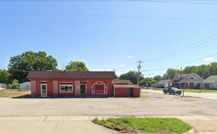 Pictures of Retail, Land property located at 23 N Farnham St, Galesburg, IL 61401 for lease - image #1