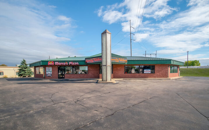 Pictures of Retail property located at 350 Ohio St, Oshkosh, WI 54901 for lease - image #1