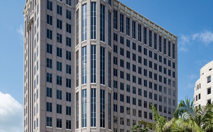 Pictures of Office property located at 450 S Orange Ave, Orlando, FL 32801 for lease - image #1