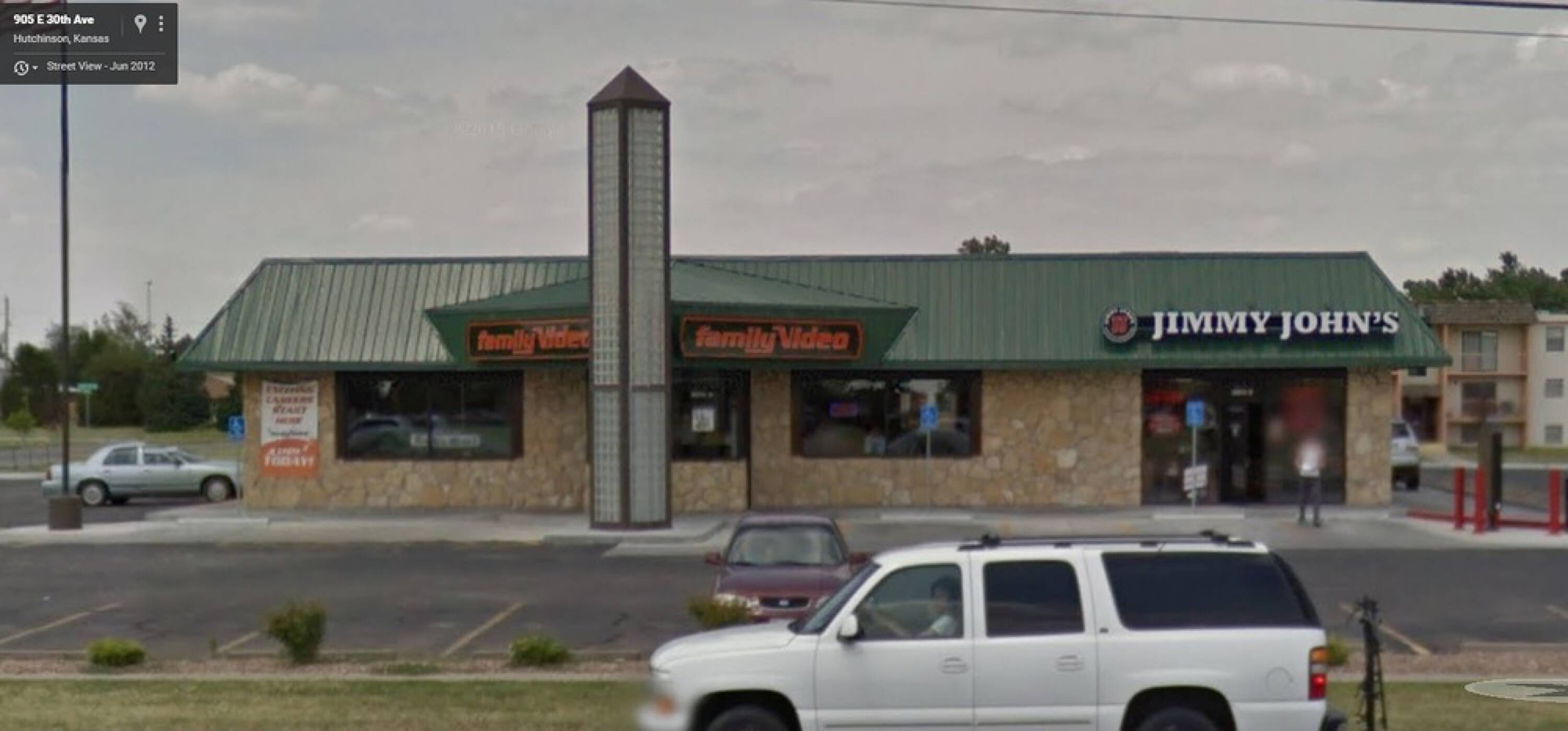 900 E. 30th St, Hutchinson, KS 67502