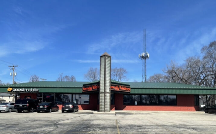 Pictures of Retail property located at 905 Henry Ave, Beloit, WI 53511 for lease - image #1