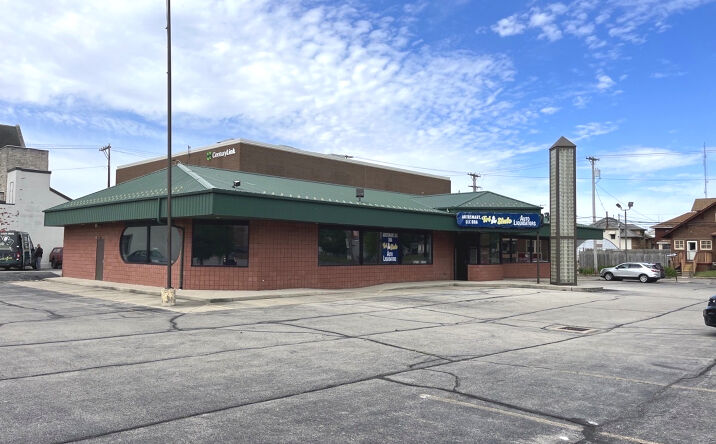 Pictures of Retail property located at 143 N Main St, Bellefontaine, OH 43311 for lease - image #1