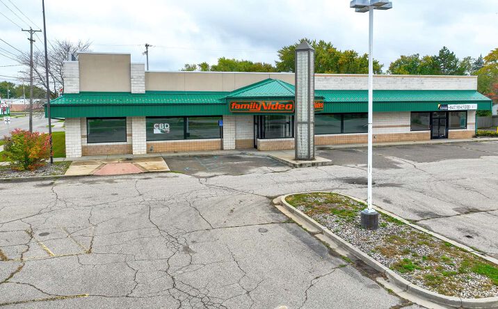 Pictures of Retail property located at 3822 Fenton Rd, Flint, MI 48507 for lease - image #1