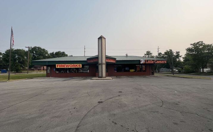 Pictures of Retail property located at 902 Goshen Avenue, Fort Wayne, IN 46808 for lease - image #1