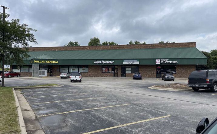 Pictures of Retail, Restaurant property located at 4651 86th St, Urbandale, IA 50322 for lease - image #1