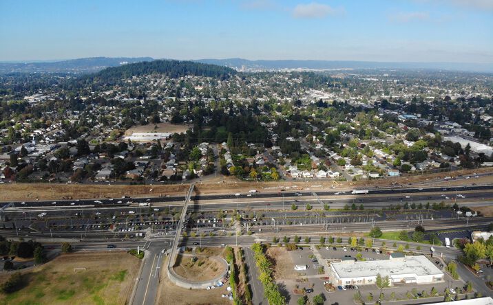 Pictures of Retail, Office property located at SE 96th Avenue, Portland, OR 97216 for lease - image #1