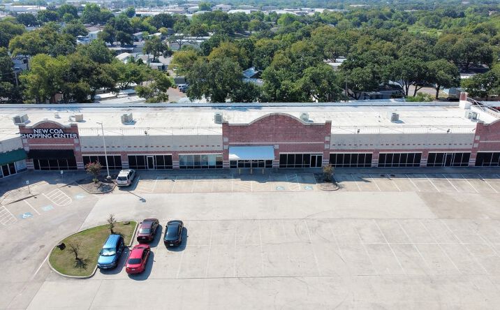 Pictures of Retail property located at 3620 W Pioneer Dr, Irving, TX 75061 for lease - image #1