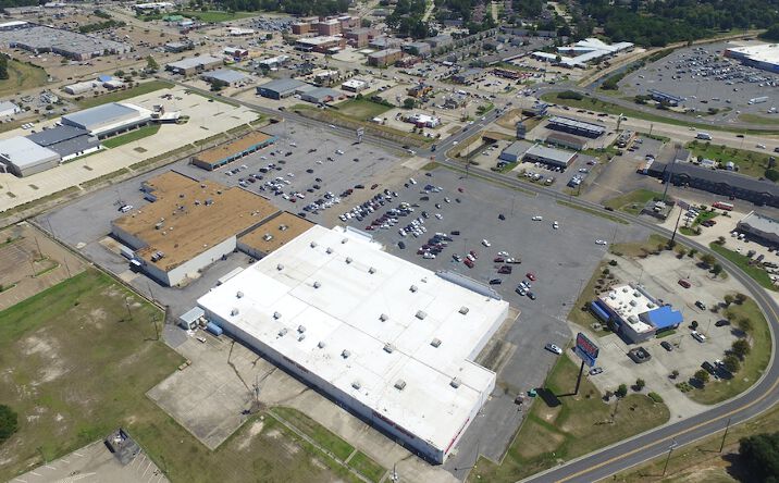 Pictures of Retail property located at 112 Blanchard St, West Monroe, LA 71291 for lease - image #1