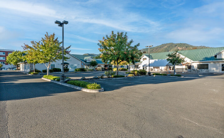 Pictures of Retail, Office property located at 1252 Airport Park Blvd, Ukiah, CA 95482 for lease - image #1