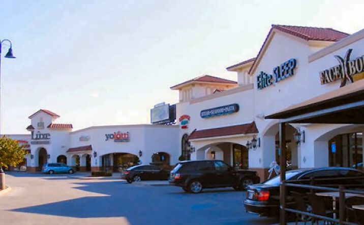 Pictures of Retail property located at 9900 Riverside Pkwy, Tulsa, OK 74137 for lease - image #1