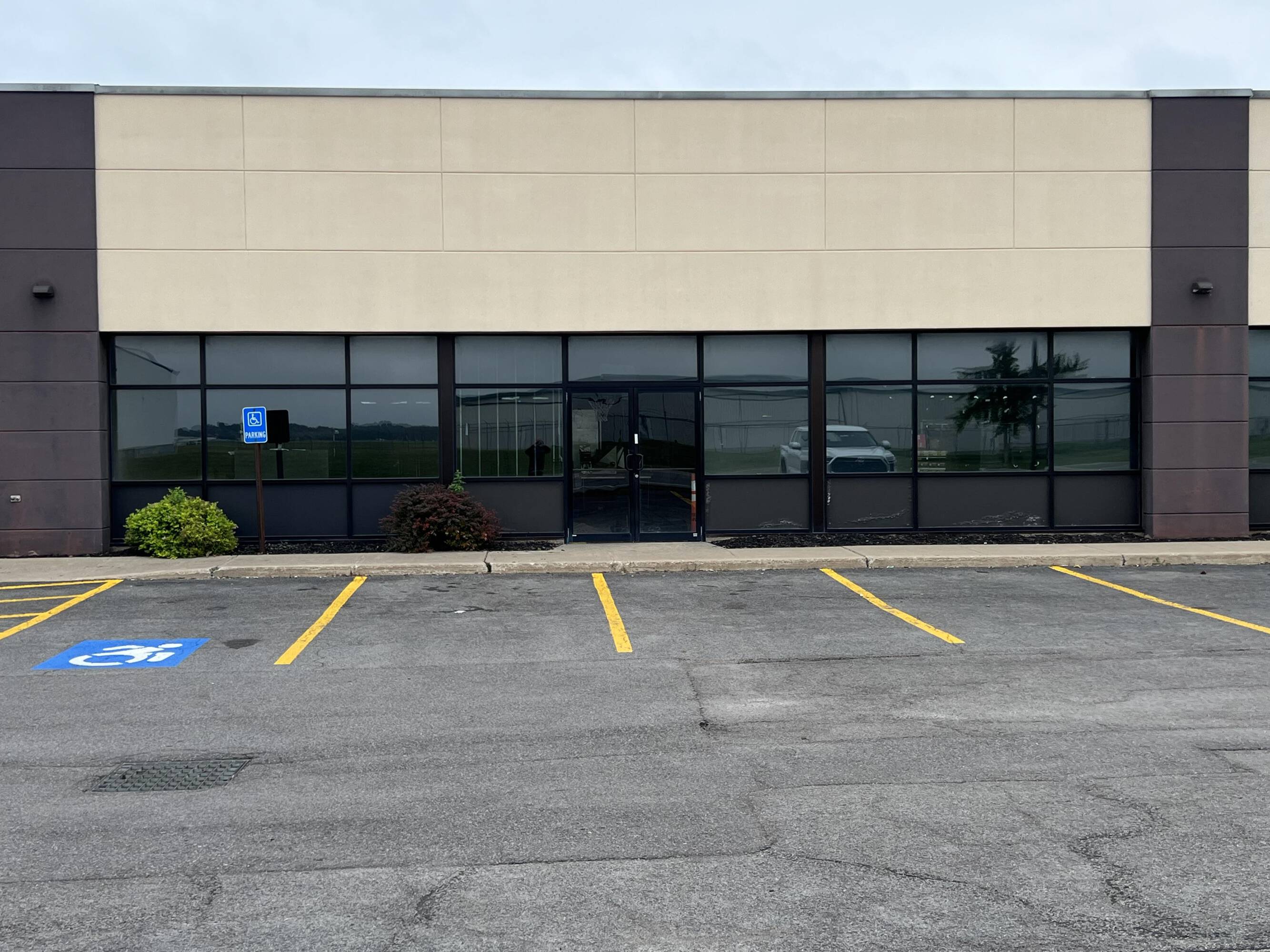 1302 Scottsville Rd, Rochester, NY 14624