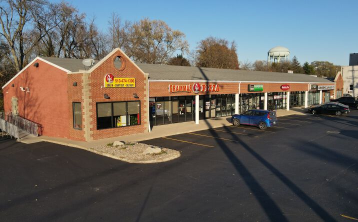 Pictures of Retail property located at 8314 Beechmont Ave, Cincinnati, OH 45255 for lease - image #1