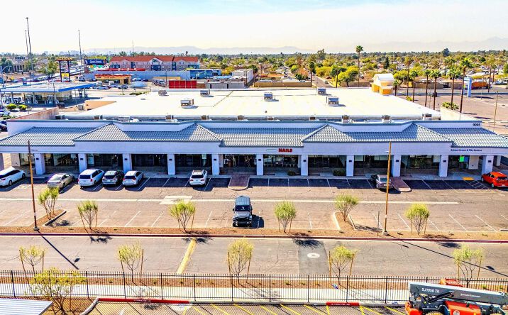 Pictures of Retail property located at 9005 N 29th Ave, Phoenix, AZ 85051 for lease - image #1