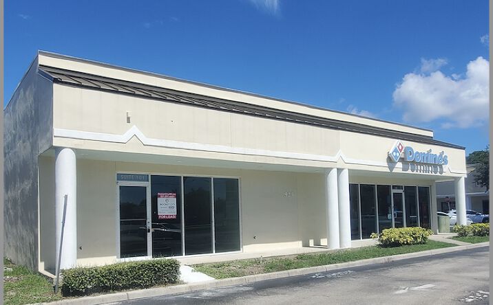 Pictures of Retail property located at 923 N Courtenay Pkwy, Merritt Island, FL 32953 for lease - image #1