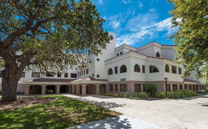 Pictures of Office property located at 2801 Townsgate Rd, Thousand Oaks, CA 91361 for lease - image #1