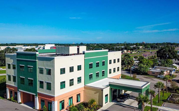 Pictures of Office property located at 109 44th Avenue East, Bradenton, FL 34203 for lease - image #1