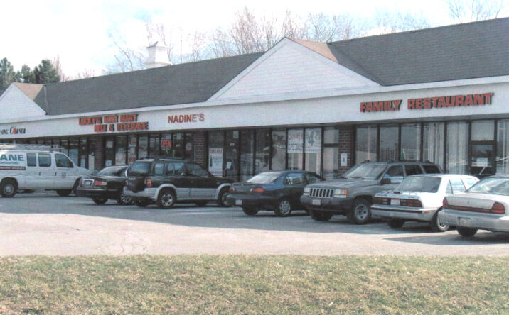 Pictures of Retail property located at 1935 Mentor Ave, Painesville, OH 44077 for lease - image #1