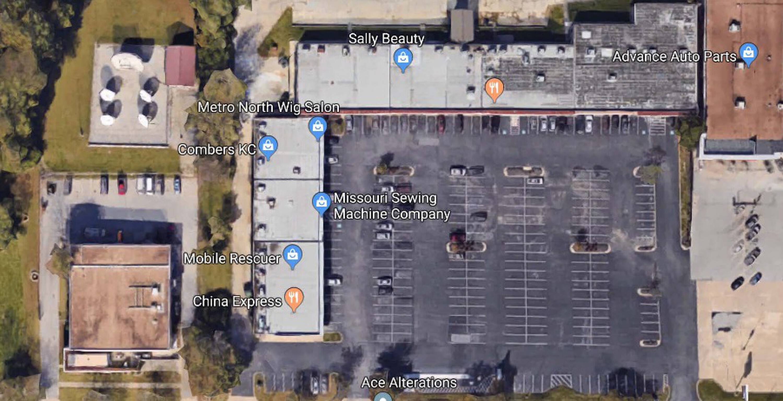 232 NE Barry Rd, KCMO, MO 64155