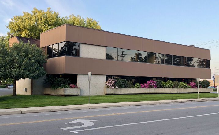 Pictures of Office property located at 2000 Oak St, Bakersfield, CA 93301 for lease - image #1