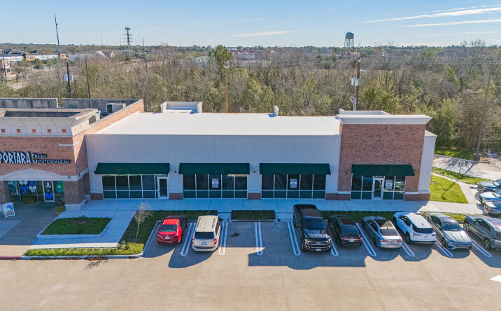 Pictures of Retail, Restaurant property located at 2720-2850 E Broadway St., Pearland, TX 77581 for lease - image #1