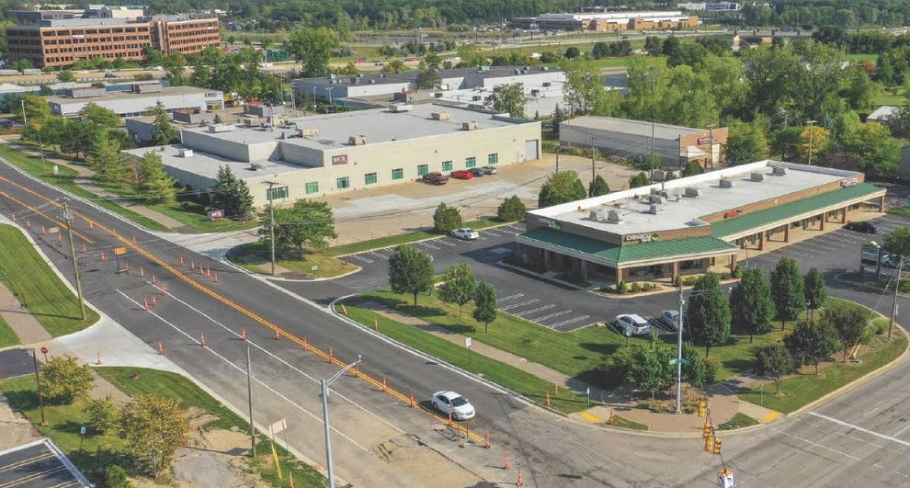 1940 N Opdyke Rd, Auburn Hills, MI 48326 Retail Space for Lease