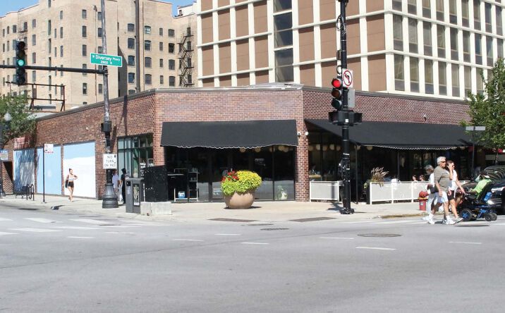 Pictures of Retail property located at 620 West Diversey Parkway, Chicago, IL 60614 for lease - image #1