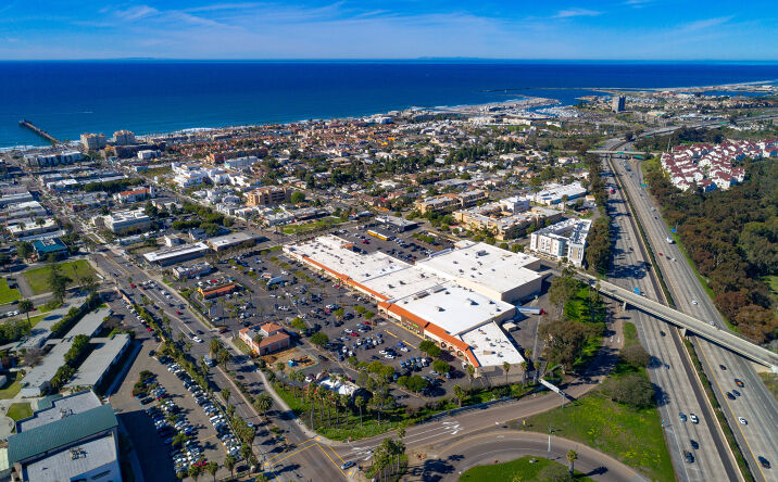 Pictures of Retail property located at 1036 Mission Ave, Oceanside, CA 92054 for lease - image #1