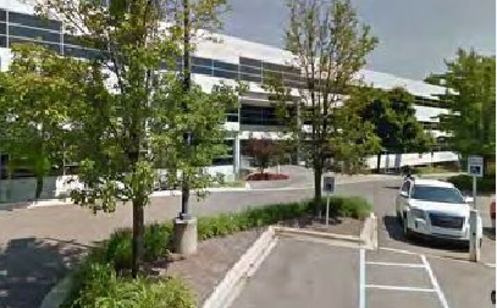 Pictures of Office property located at 40900 Woodward Ave, Bloomfield Hills, MI 48304 for lease - image #1